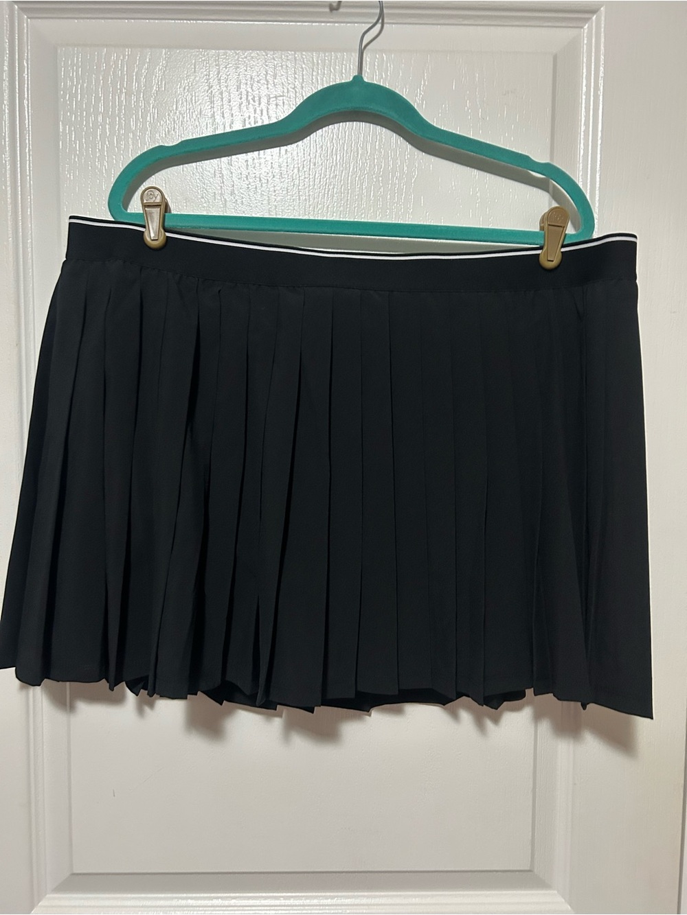 Reebok Black Pleated Skater Skirt with White Waist Trim
